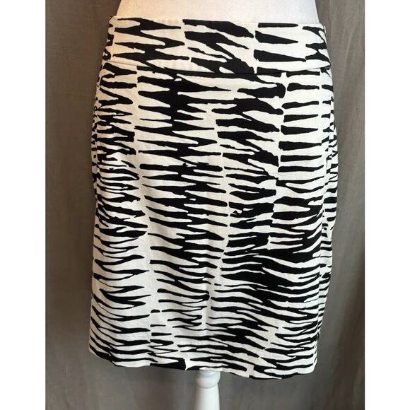 Banana Republic x Trina Turk Summer 2012 Zebra Print Pencil Skirt Lined ~ Size 8 - Picture 9 of 16